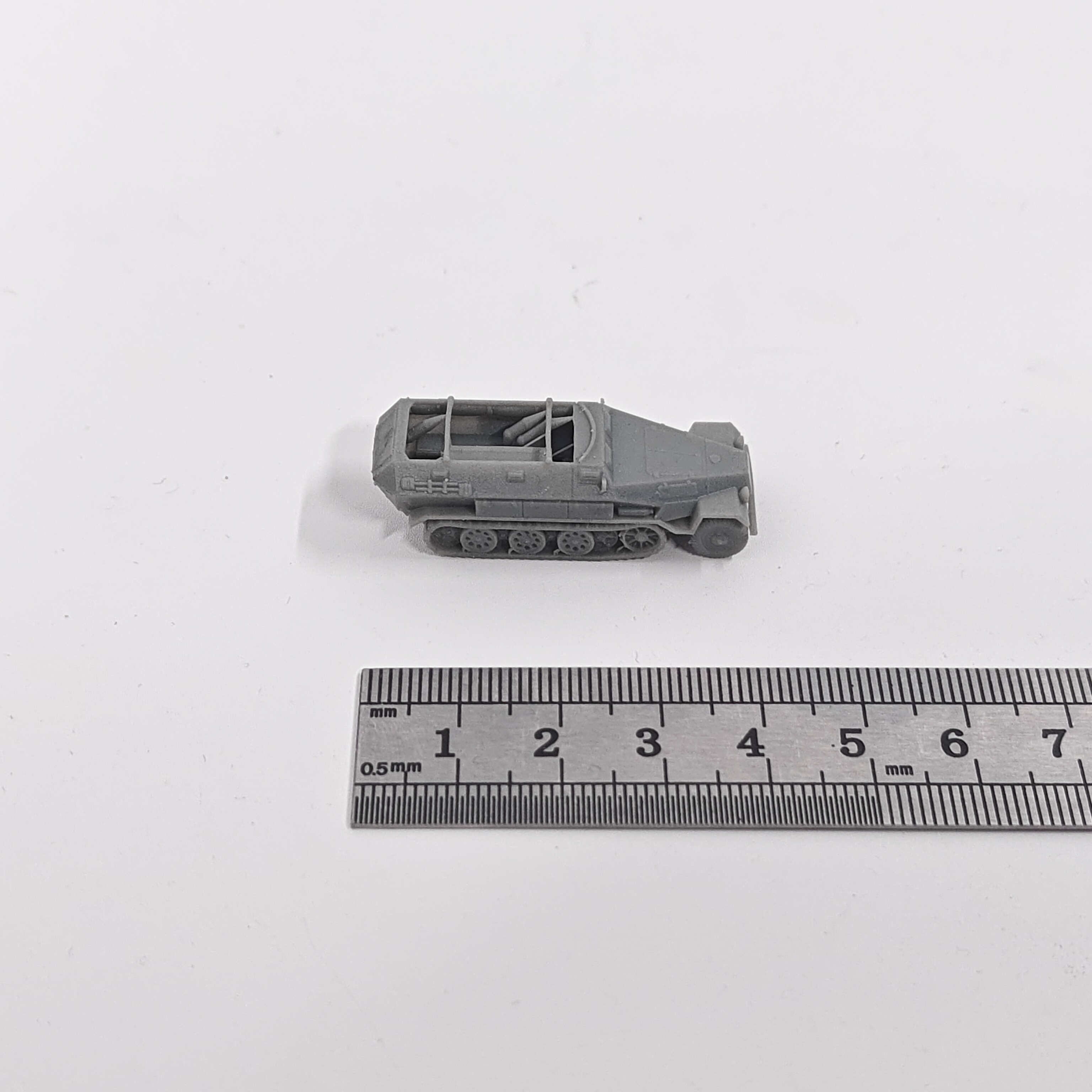 1/144 Scale SdKfz.251/8 Ausf.D – Model Kit Lancelot Bewertung und Preis