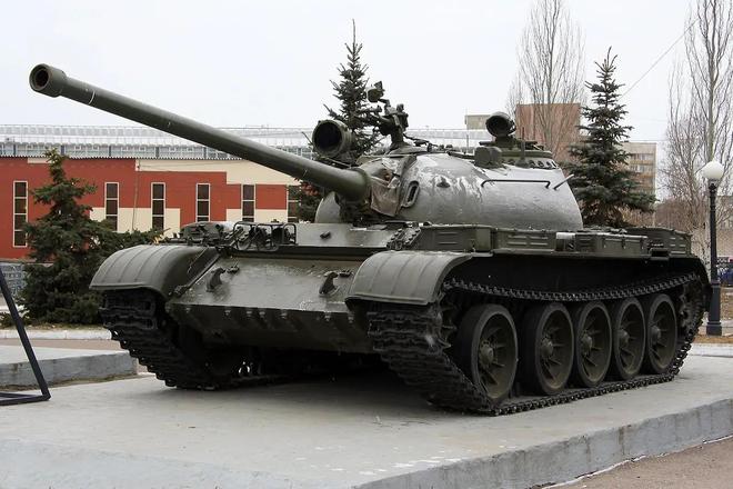 1/144 Scale Soviet T-54 Main B – Model Kit Ixchel Bewertung und Preis