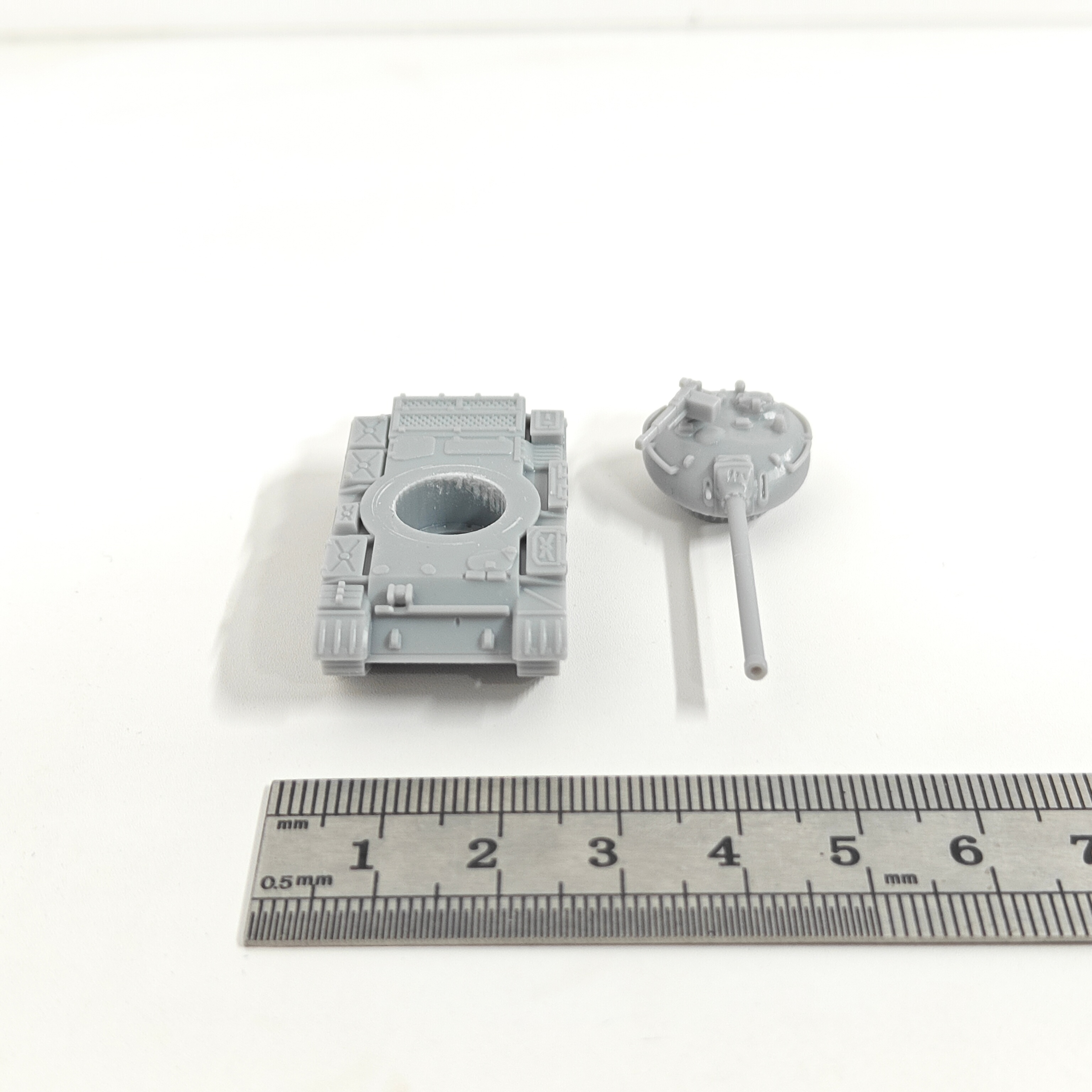 1/144 Scale Soviet T-54 Main B – Model Kit Ixchel Bewertung und Preis